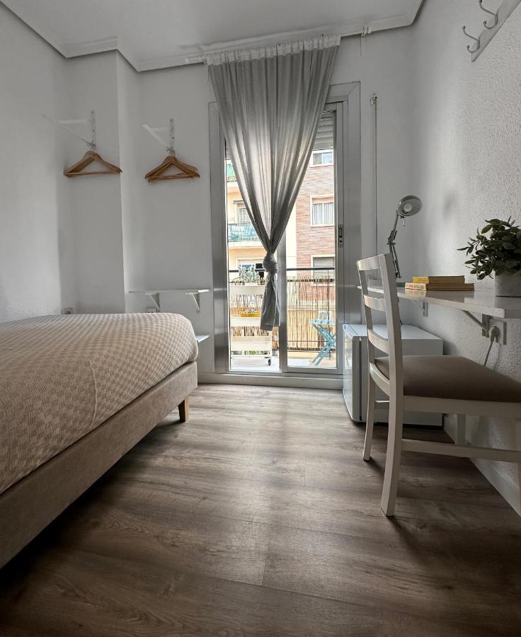 Slow Room Valencia Валенсия Экстерьер фото